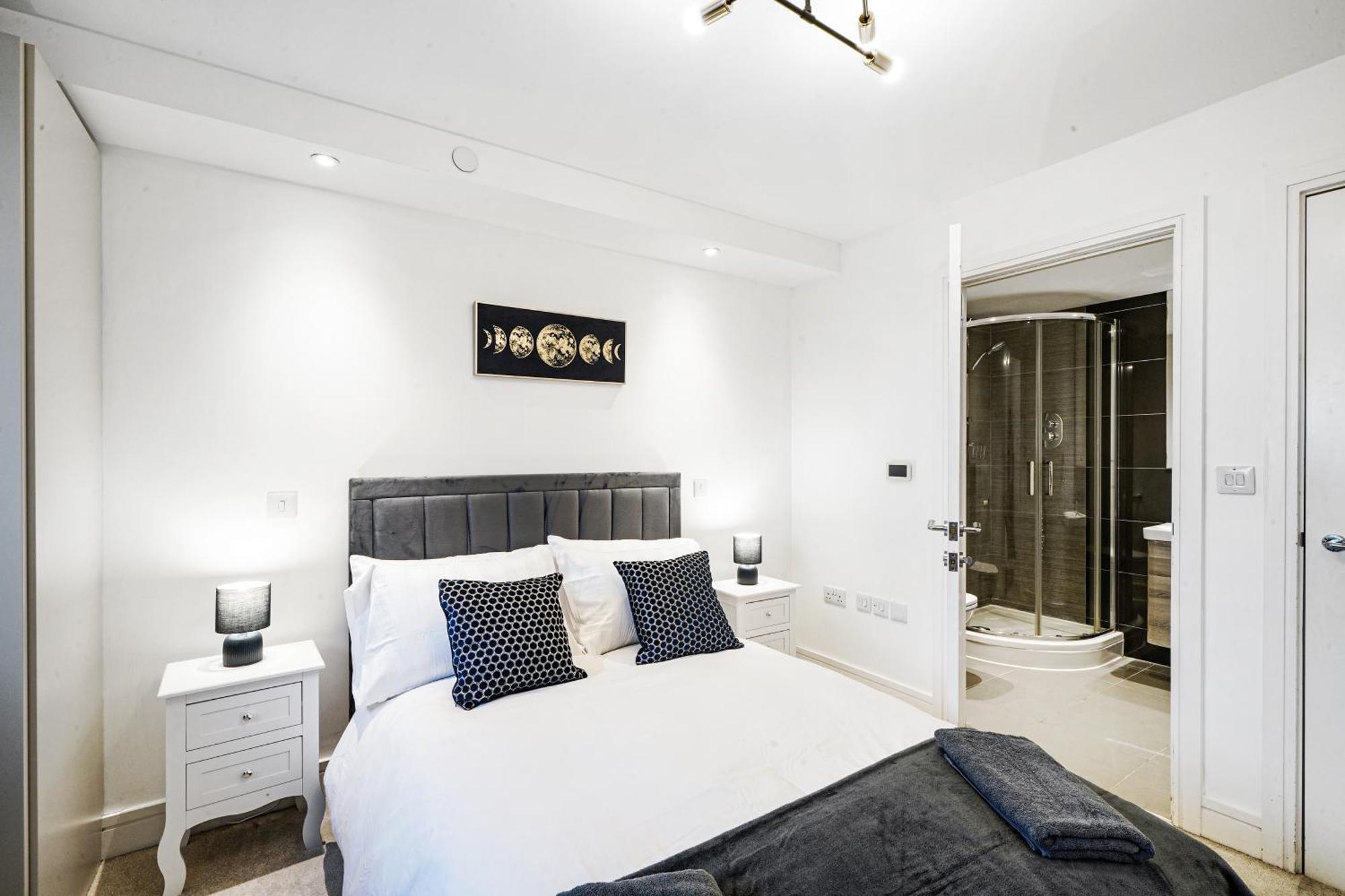 Luxury Apartment With Stunning Views On 10Th Floor Edgware Eksteriør bilde