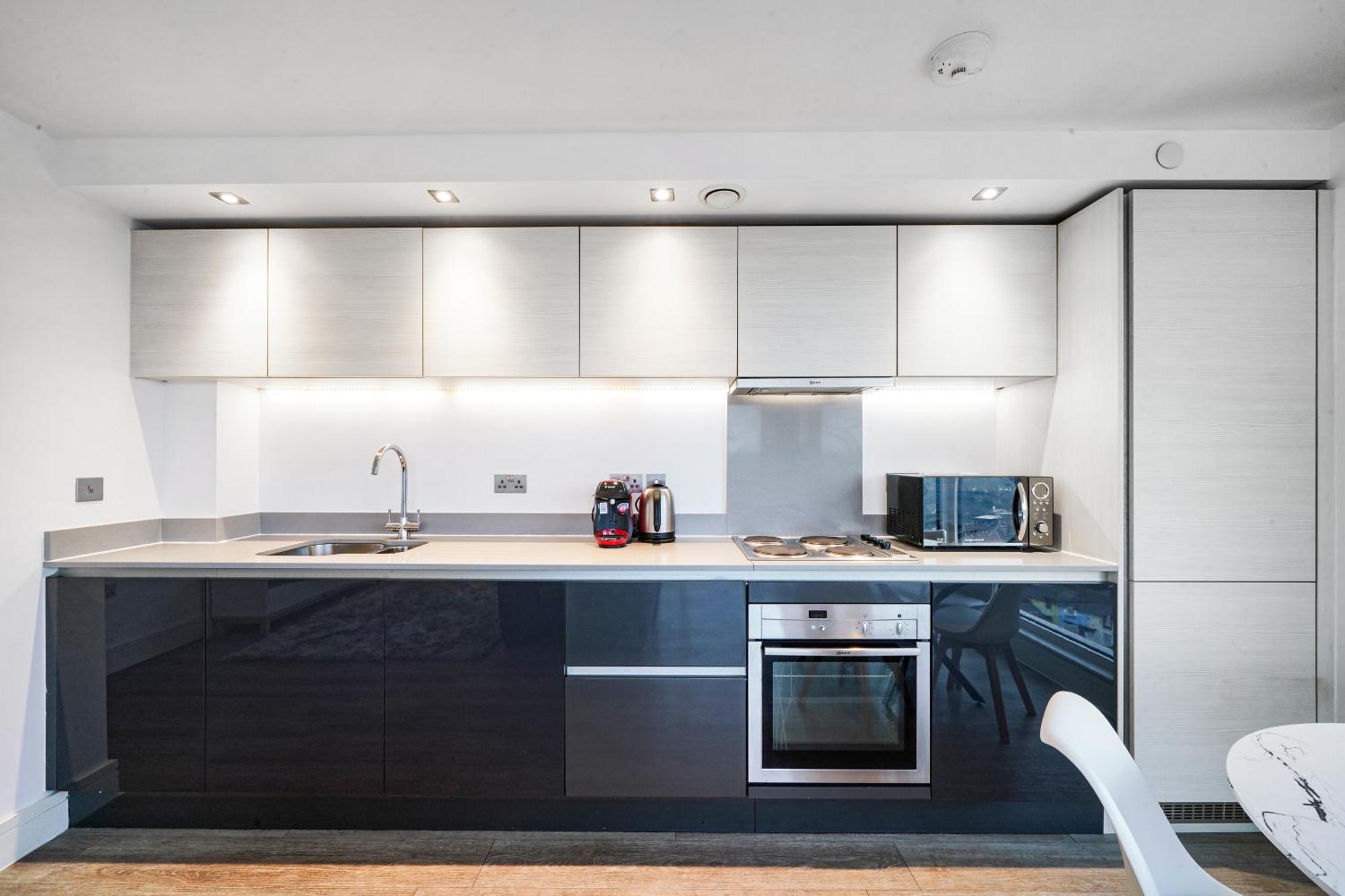 Luxury Apartment With Stunning Views On 10Th Floor Edgware Eksteriør bilde
