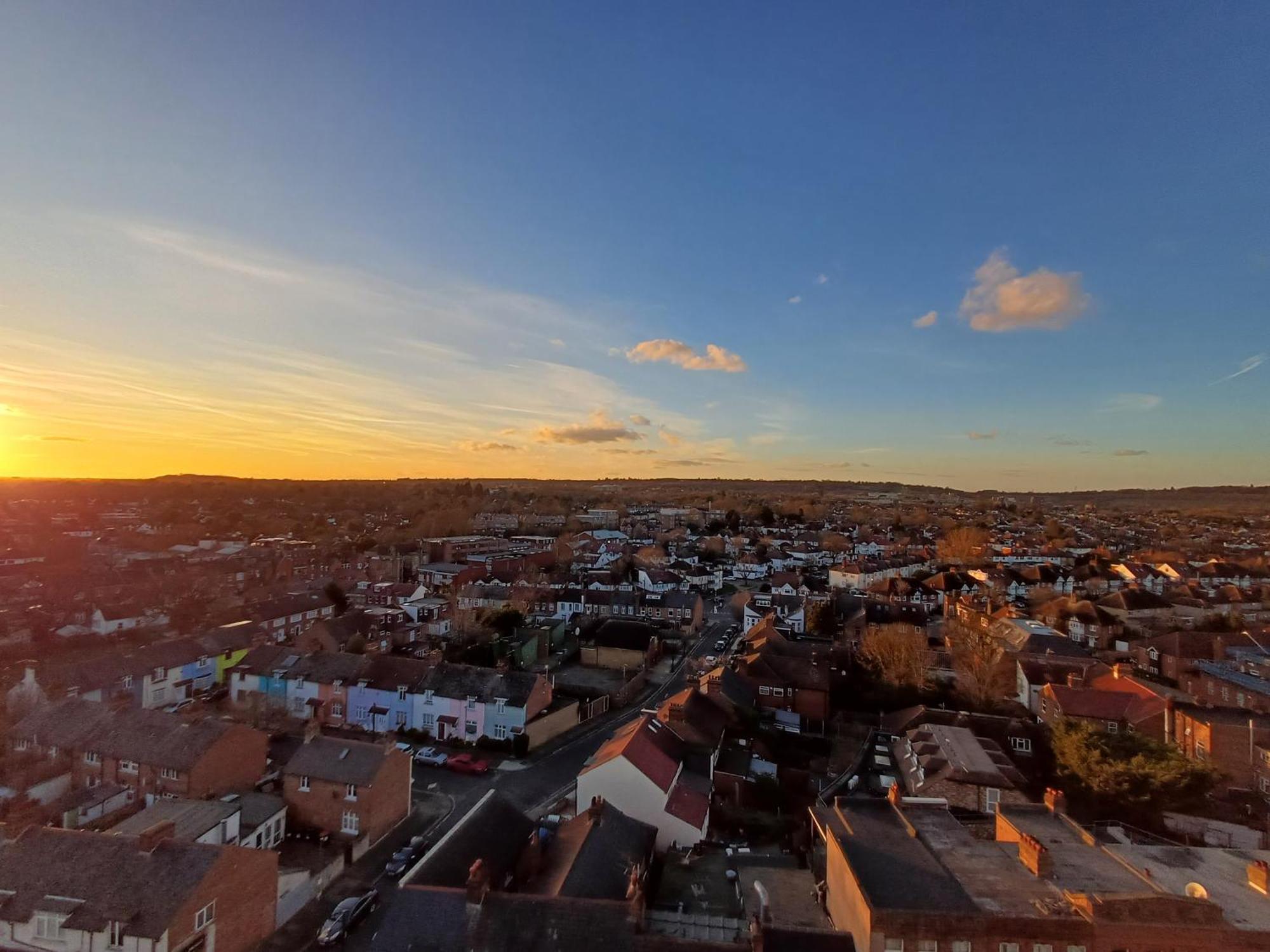 Luxury Apartment With Stunning Views On 10Th Floor Edgware Eksteriør bilde